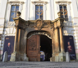 Palatul-Brukenthal-02