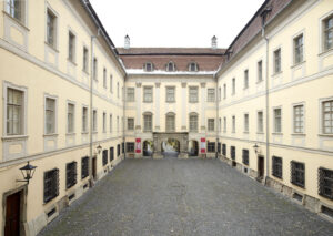 Palatul-Brukenthal-03